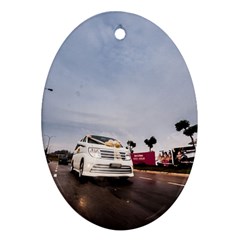 Wedding Car Oval Ornament (two Sides)