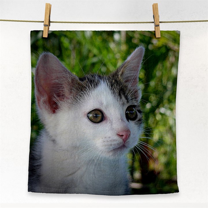 Young Cat Face Towel