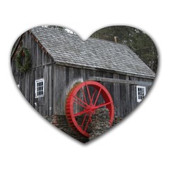 Vermont Christmas Barn Mouse Pad (Heart)