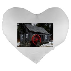 Vermont Christmas Barn 19  Premium Heart Shape Cushion