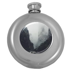 Unt3 Hip Flask (round) by things9things