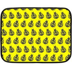 Ladybug Vector Geometric Tile Pattern Double Sided Fleece Blanket (Mini) 