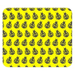 Ladybug Vector Geometric Tile Pattern Double Sided Flano Blanket (Small) 