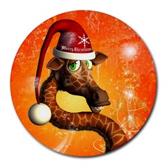 Funny Cute Christmas Giraffe With Christmas Hat Round Mousepads
