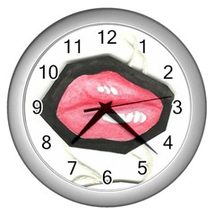 Troislips0002 Wall Clocks (silver) 