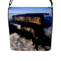 Mount Roraima 2 Flap Messenger Bag (l)  by trendistuff