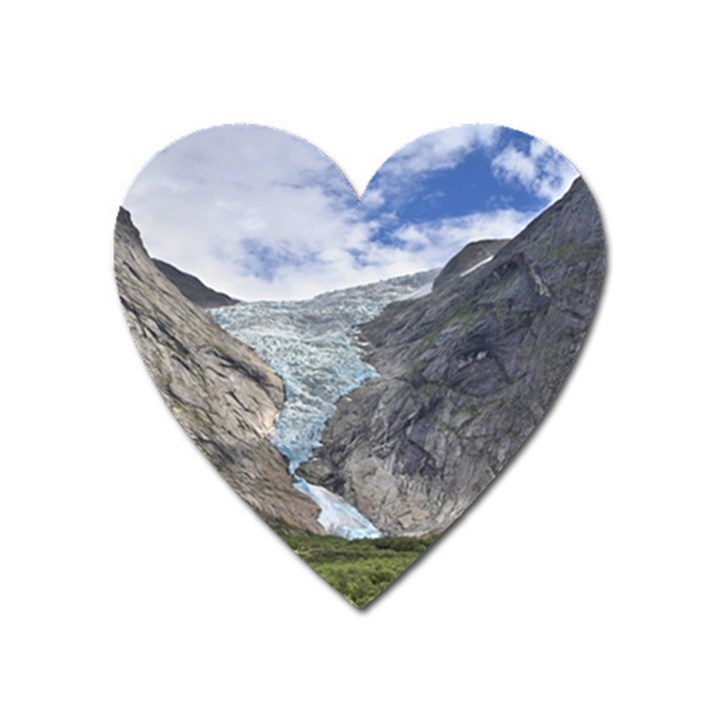 BRIKSDALSBREEN Heart Magnet