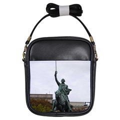 Washington Statue Girls Sling Bags by trendistuff