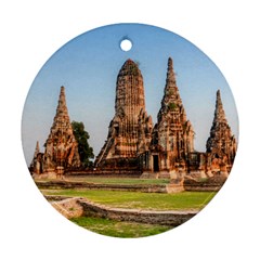 Chaiwatthanaram Ornament (round)  by trendistuff