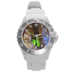 Phong Nha-ke Bang 2 Round Plastic Sport Watch (l) by trendistuff