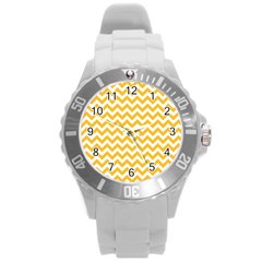 Sunny Yellow & White Zigzag Pattern Round Plastic Sport Watch (L)