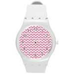 soft pink & White Zigzag Pattern Round Plastic Sport Watch (M) Front