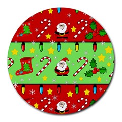 Christmas pattern - green and red Round Mousepads