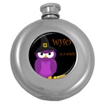 Who is a witch? - purple Round Hip Flask (5 oz) Front