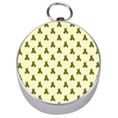 Leaf Pattern Green Wallpaper Tea Silver Compasses