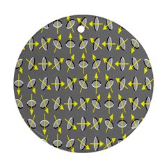 Illusory Motion Of Each Grain Arrow Grey Ornament (round)