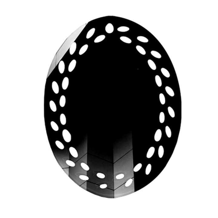 Wall White Black Abstract Ornament (Oval Filigree)