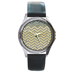 Abstract Vintage Lines Round Metal Watch