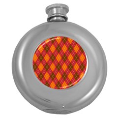 Argyle Pattern Background Wallpaper In Brown Orange And Red Round Hip Flask (5 Oz)