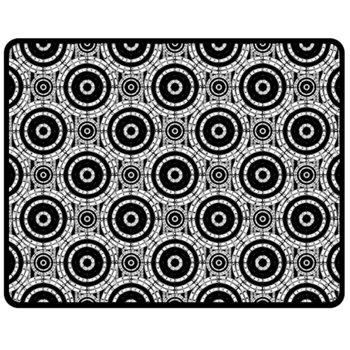 Geometric Black And White Fleece Blanket (Medium) 