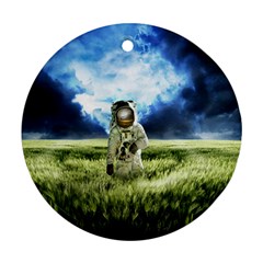 Astronaut Round Ornament (Two Sides)