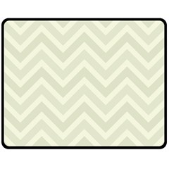 Zigzag  pattern Fleece Blanket (Medium) 