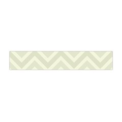 Zigzag  pattern Flano Scarf (Mini)