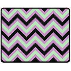 Zigzag pattern Fleece Blanket (Medium) 