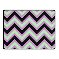 Zigzag pattern Fleece Blanket (Small)