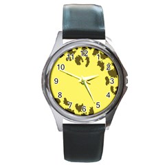 Banner Polkadot Yellow Grey Spot Round Metal Watch