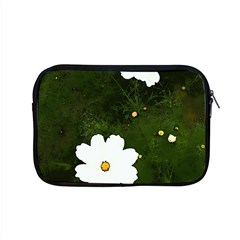 Daisies In Green Apple Macbook Pro 15  Zipper Case by DeneWestUK