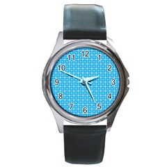 Simple Rectangular Pattern Round Metal Watch by berwies