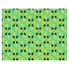 Alien Pattern Double Sided Flano Blanket (medium) 