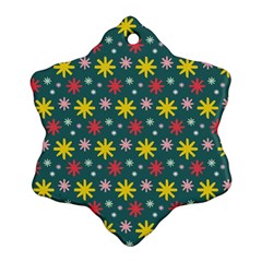 The Gift Wrap Patterns Ornament (snowflake)