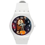 Funny Mummy With Skulls, Crow And Pumpkin Round Plastic Sport Watch (M)
