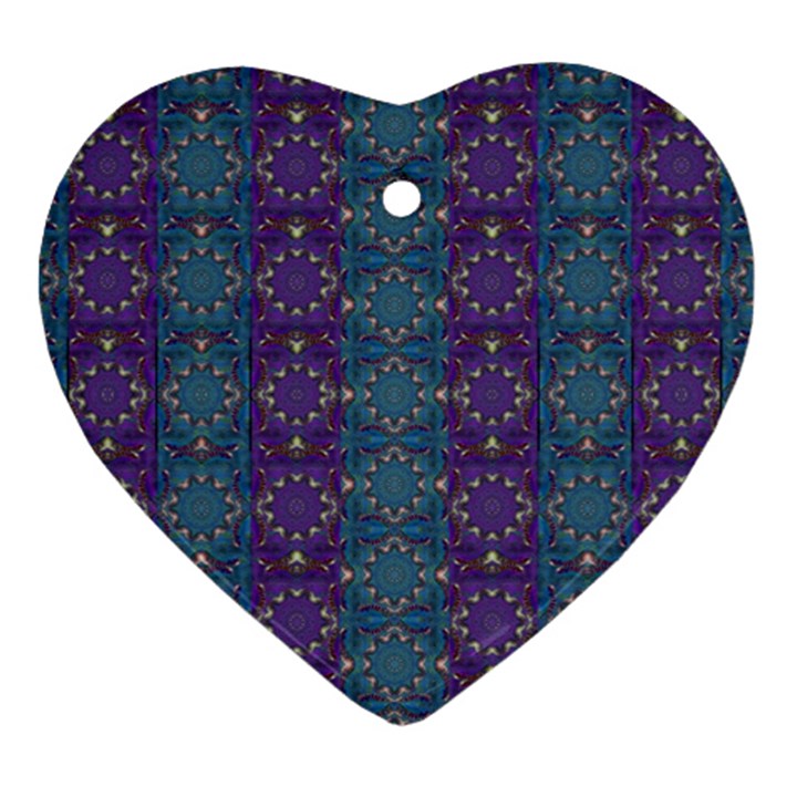 Retro Vintage Bleeding Hearts Pattern Ornament (Heart)