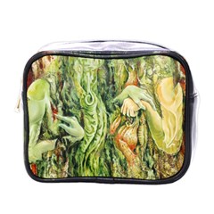 Chung Chao Yi Automatic Drawing Mini Toiletries Bags by Celenk