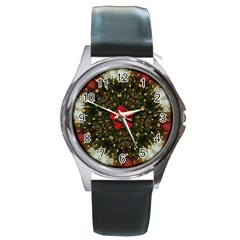 Christmas Wreath Stars Green Red Elegant Round Metal Watch