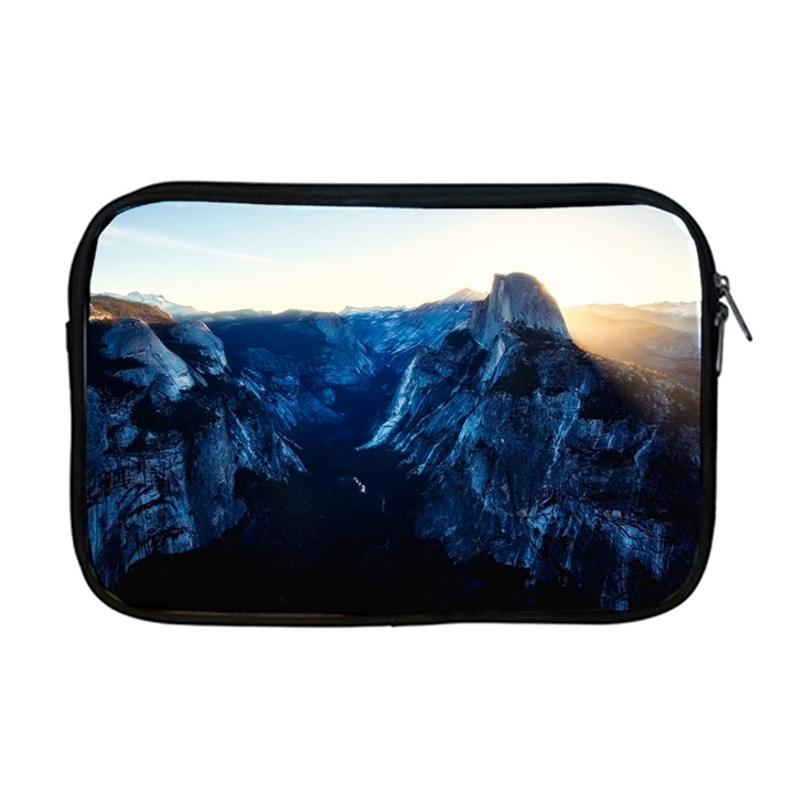 Yosemite National Park California Apple MacBook Pro 17  Zipper Case