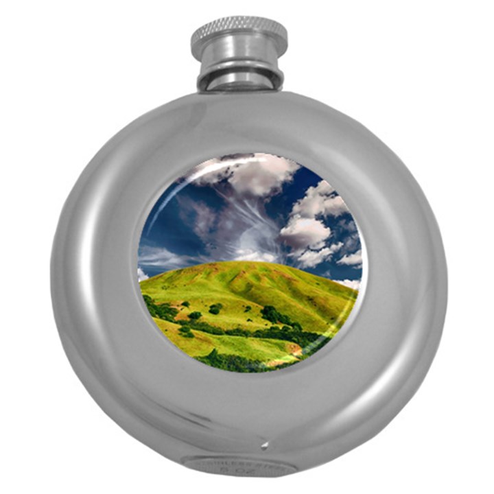 Hill Countryside Landscape Nature Round Hip Flask (5 oz)