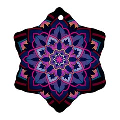 Mandala Circular Pattern Ornament (snowflake)