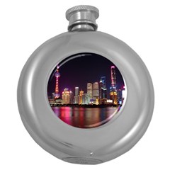 Building Skyline City Cityscape Round Hip Flask (5 Oz)