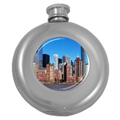 Skyscraper Architecture City Round Hip Flask (5 Oz)