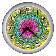 Mandala Tile Background Geometric Wall Clock (silver)