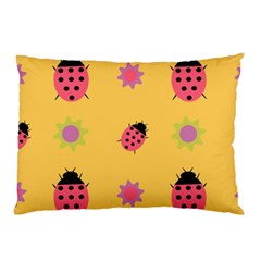 Ladybug Seamlessly Pattern Pillow Case by Sapixe