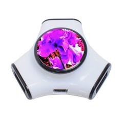 Abstract Ultra Violet Purple Iris On Red And Pink 3-port Usb Hub by myrubiogarden