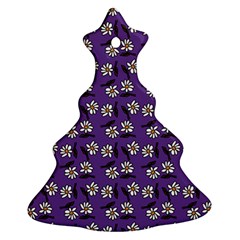 Daisy Purple Christmas Tree Ornament (two Sides) by snowwhitegirl