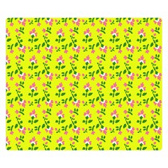 Carnation Pattern Yellow Double Sided Flano Blanket (small) 
