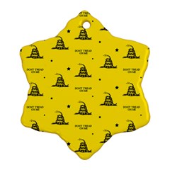 Gadsden Flag Don t Tread On Me Yellow And Black Pattern With American Stars Snowflake Ornament (two Sides)