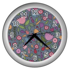 Floral Pattern Wall Clock (silver)